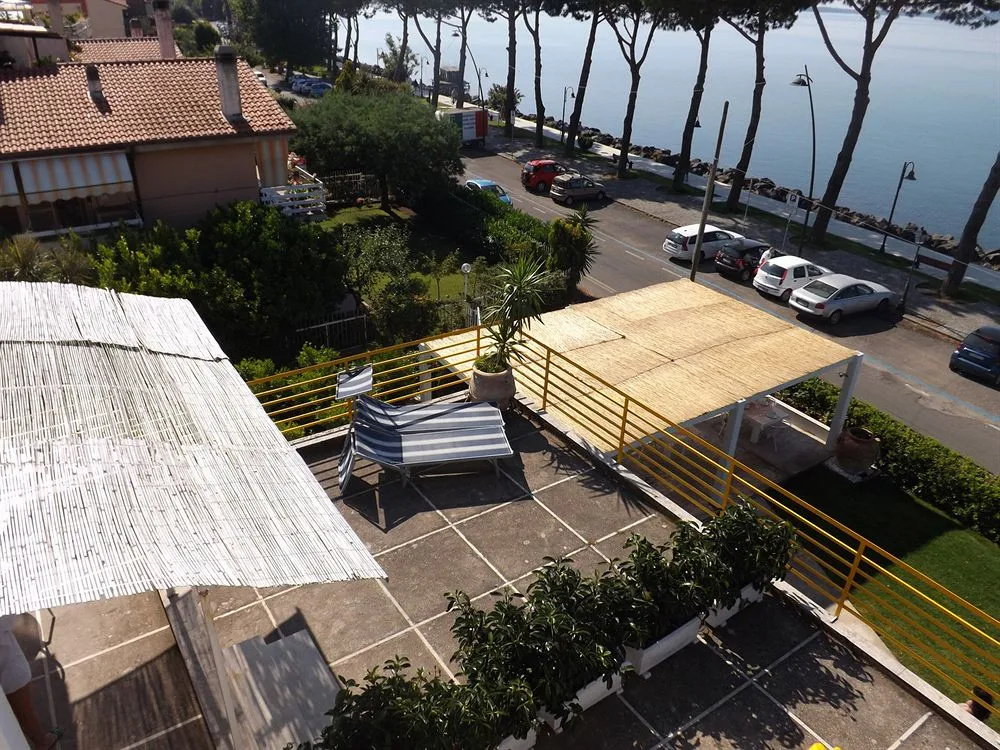 La Terrazza sul Lago