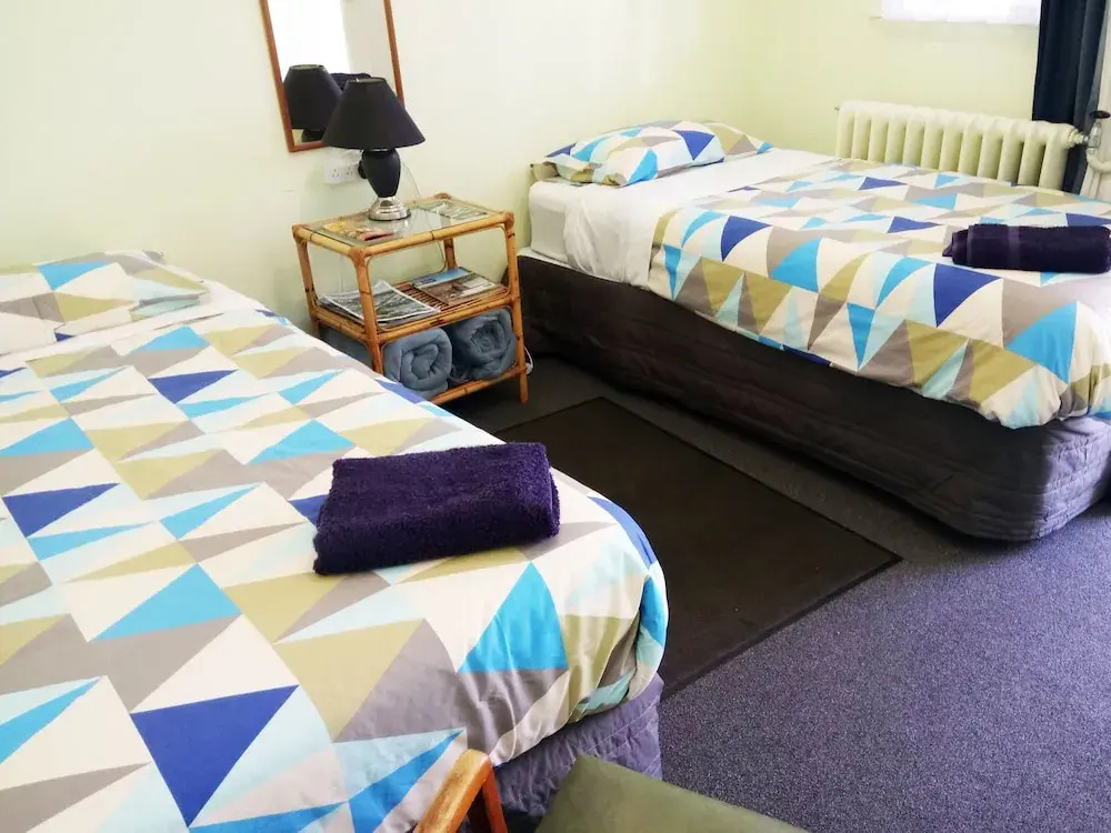 Economy Double room (twin beds)