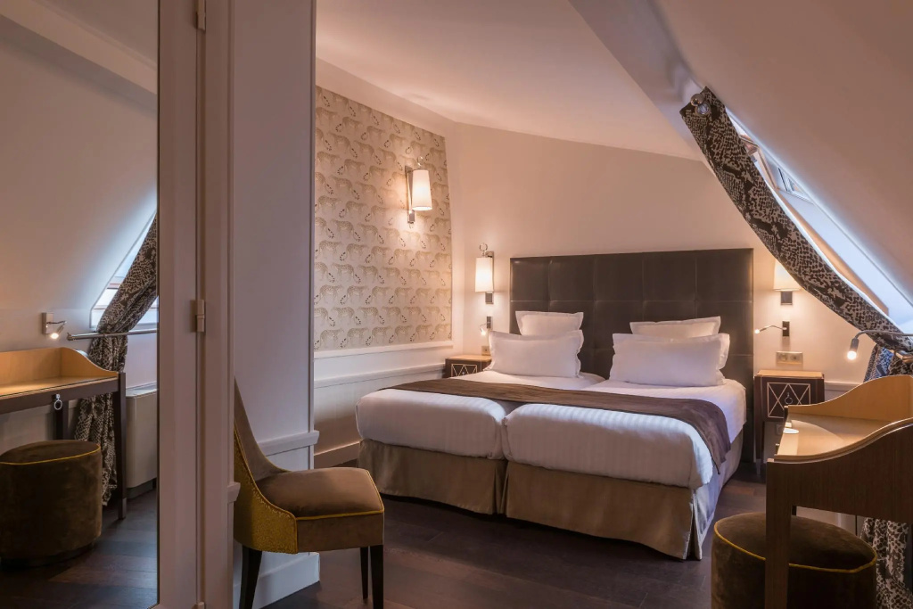 Standard Double room (twin beds)