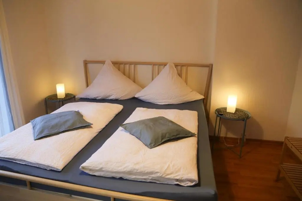 Standard Double room with balcony (full double bed)