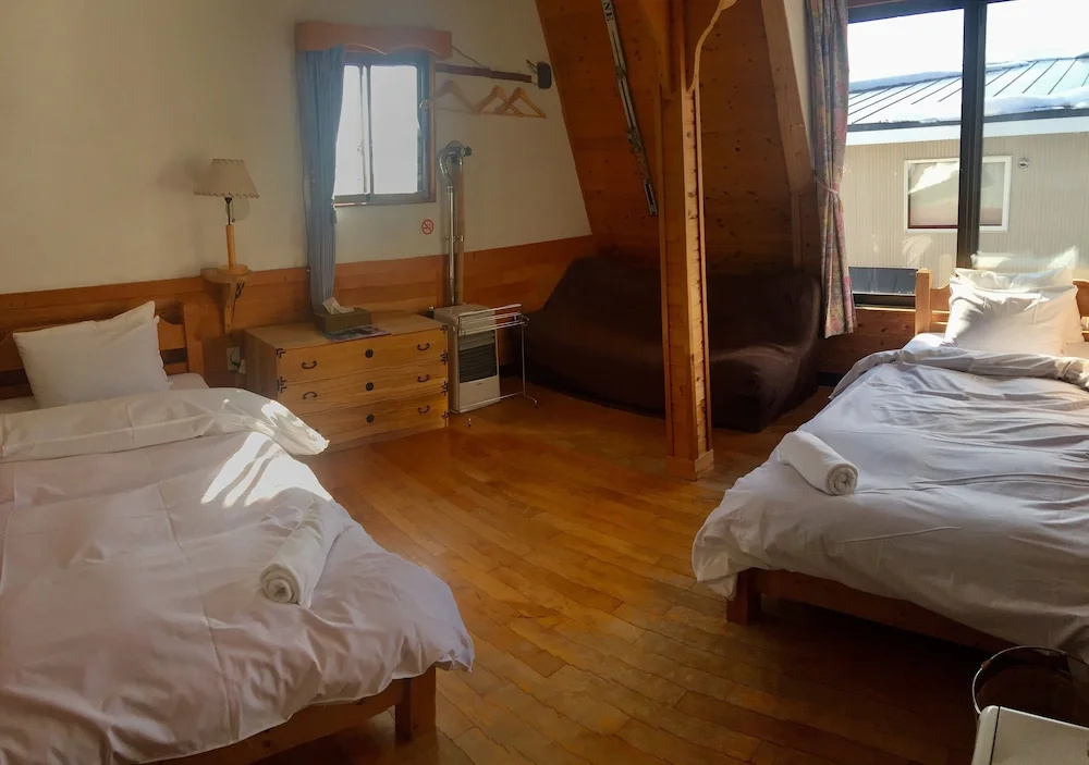 Standard Double room (twin beds)
