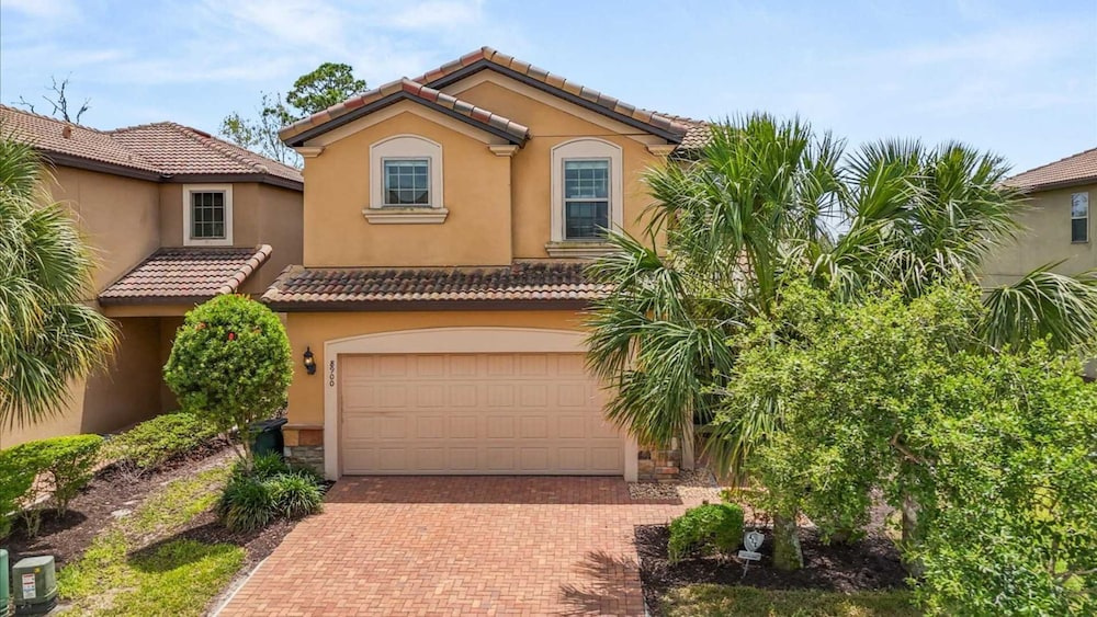 Upstay- Family Villa for 12 w Pool Games BBQ