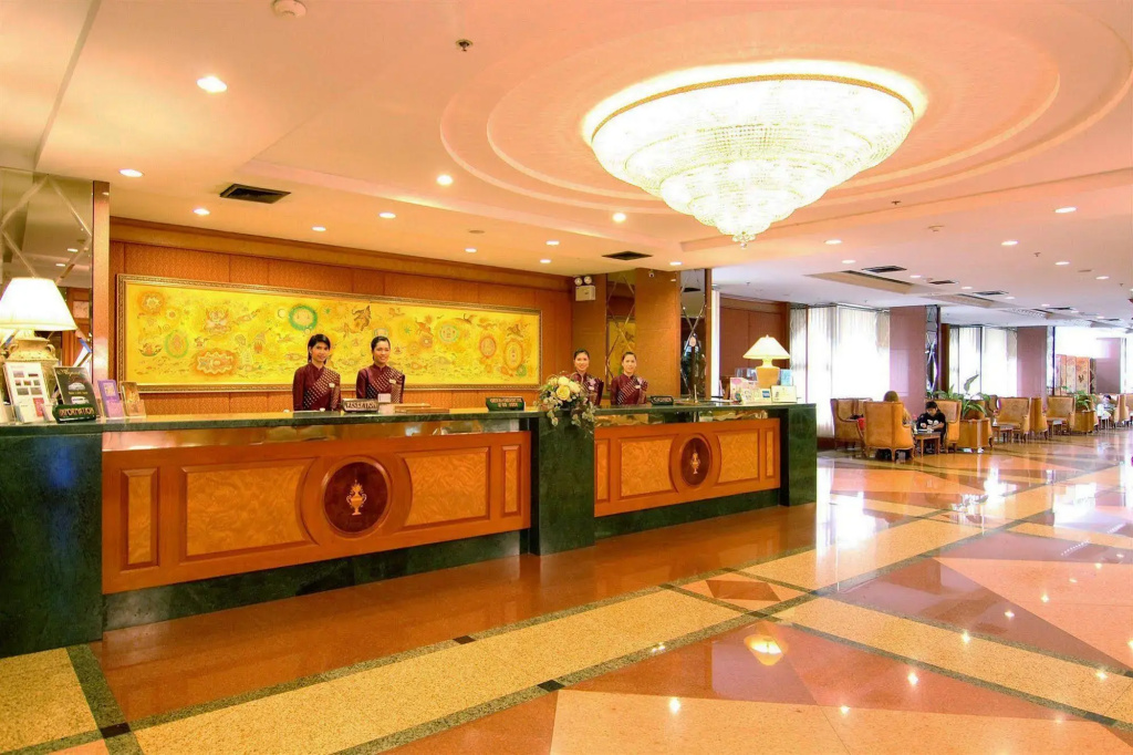 Grand Tower Inn Rama VI Hotel — фото