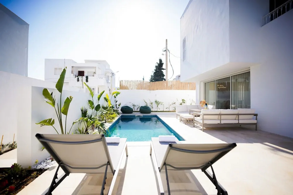 Villa Apollon Seaside and Luxurious