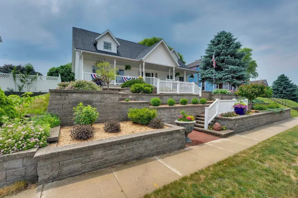 Game Room + Patio: 'bremer House Waverly Rental'