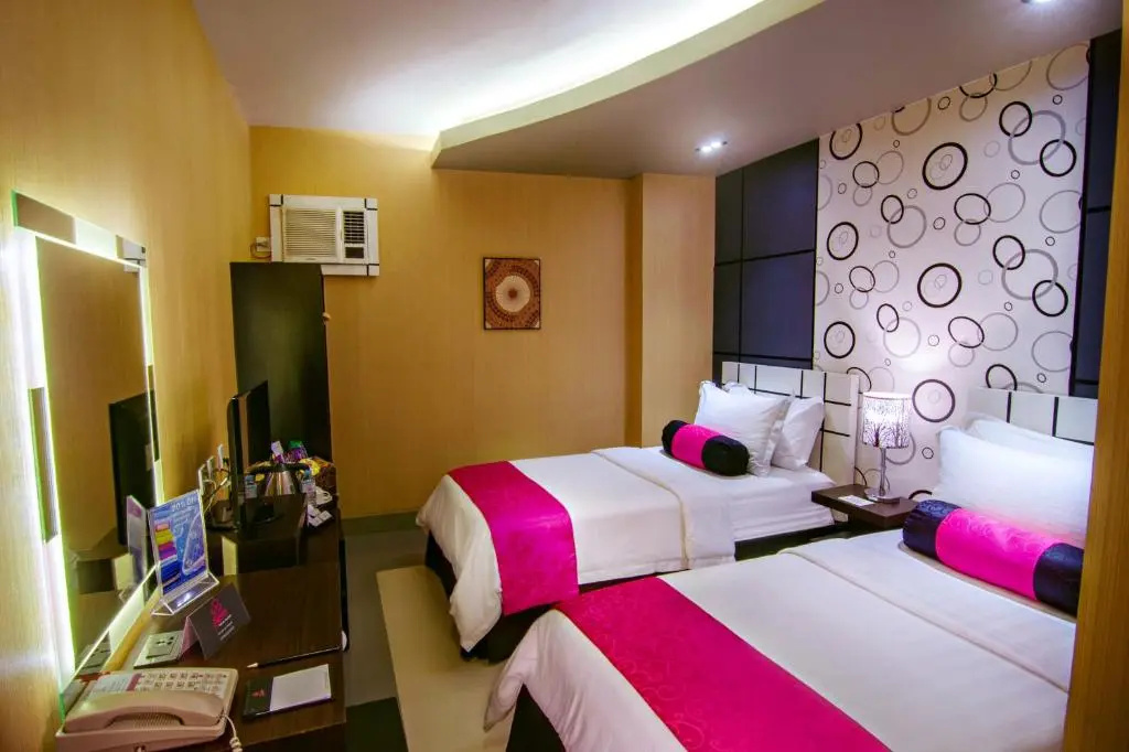 Eloisa Royal Suites - Chambres