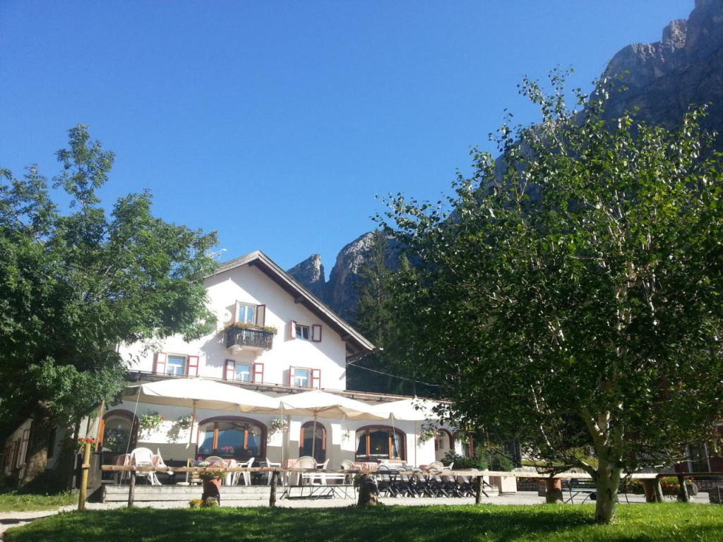 Hotel Fiames