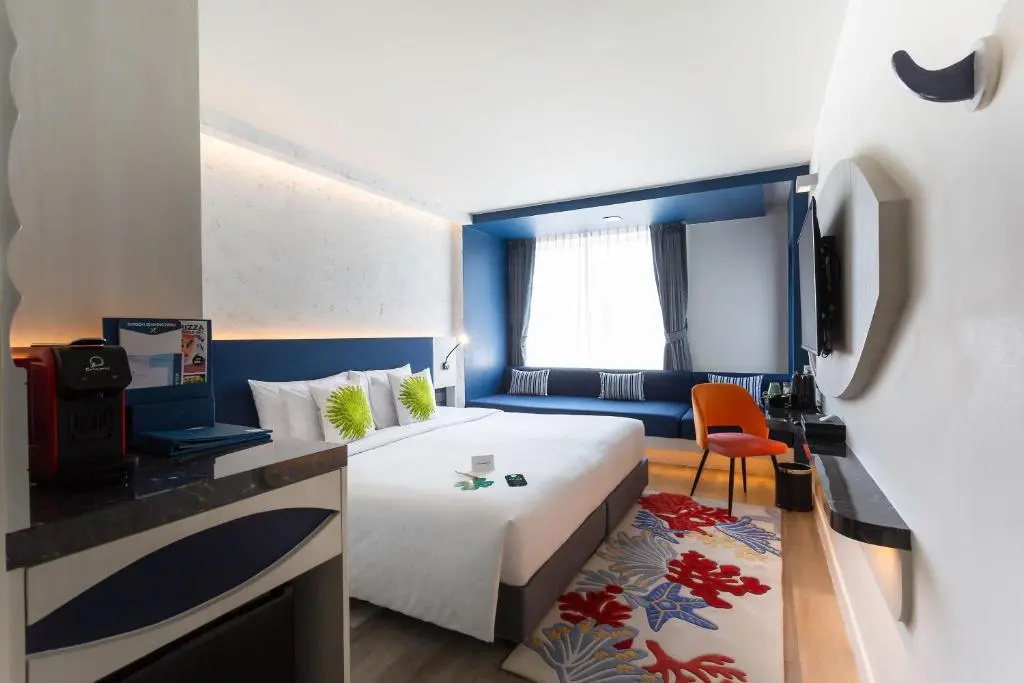 Hotel Clover Patong Phuket - Tap to explore photos