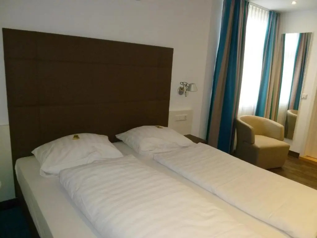 Gasthaus Hotel Backmulde - Chambres