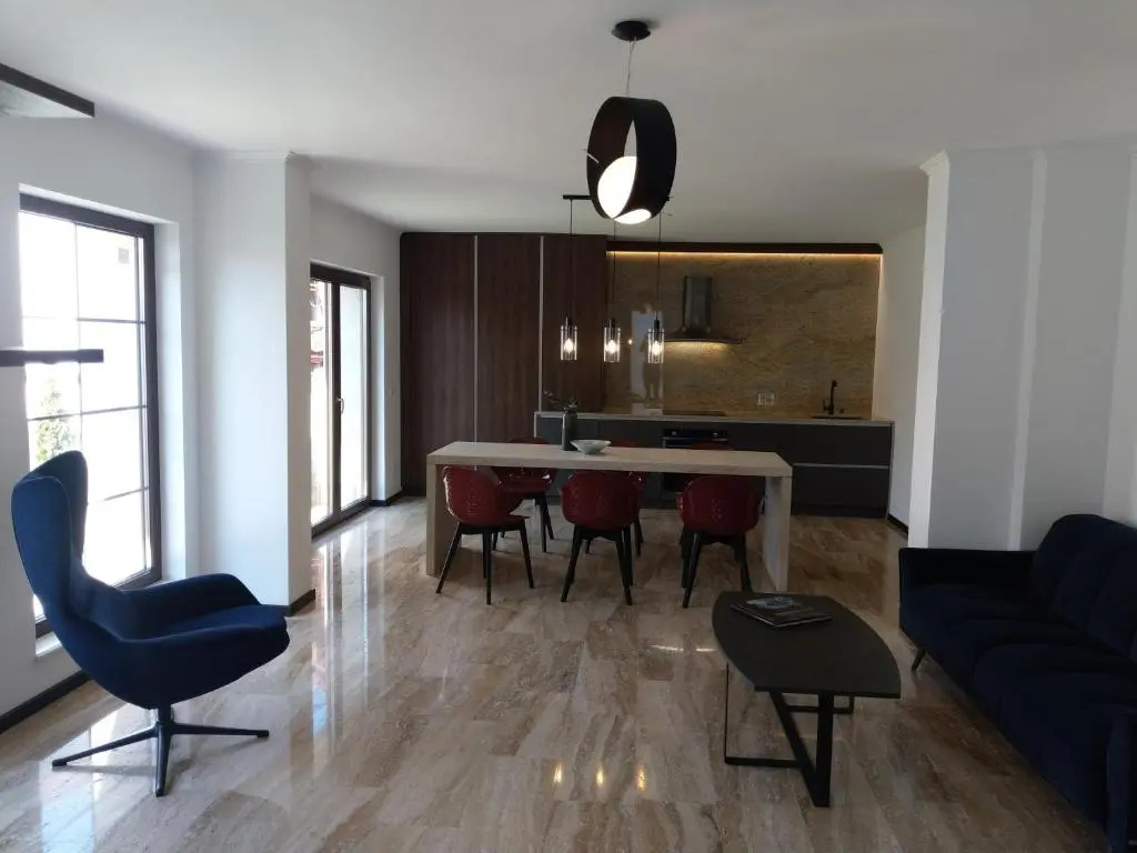 2 Bedrooms Cottage