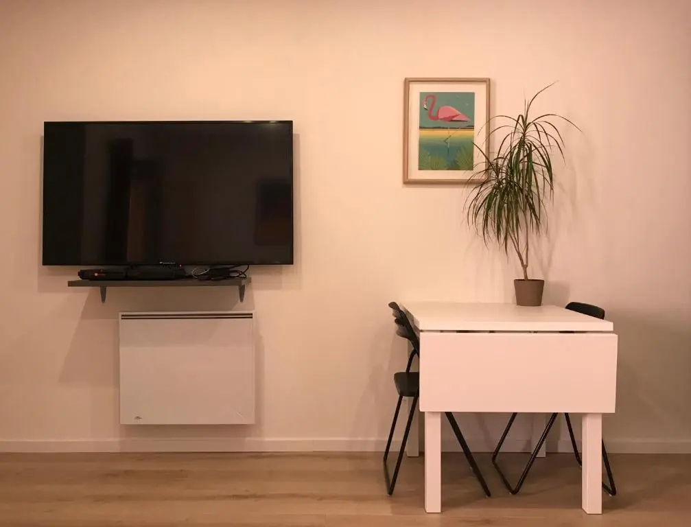 Voir la photo 3 — 2 Pieces Hyper Centre Equipe Et Confortable Toulon (Adults Only)