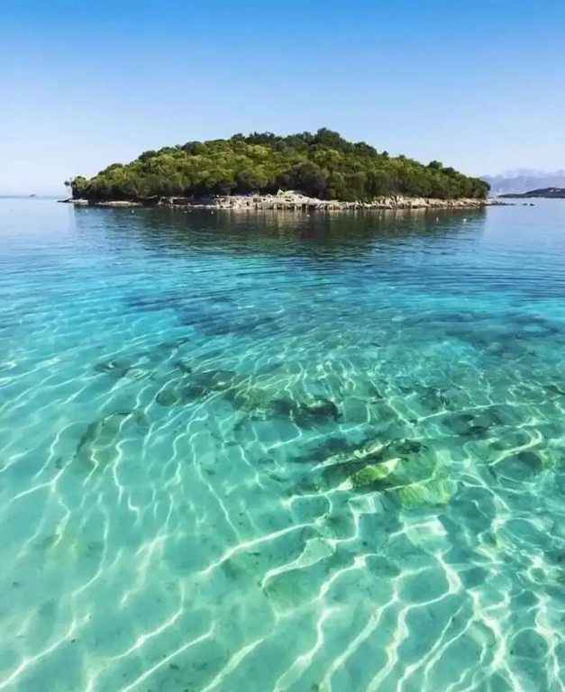 Beach & Waterfront