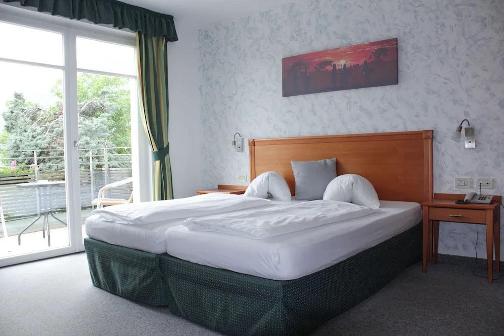 Economy Double room with balcony (full double bed)
