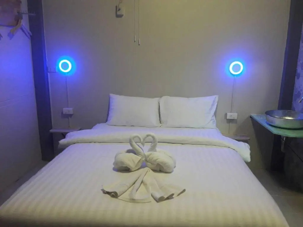 Economy room