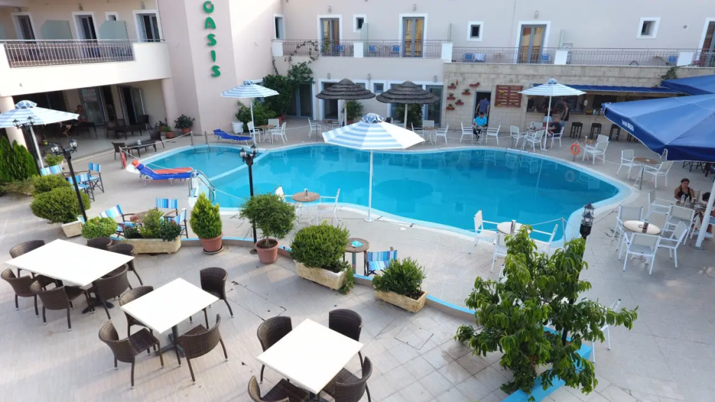 Oasis Hotel 3 * Oasis Hotel 3 *