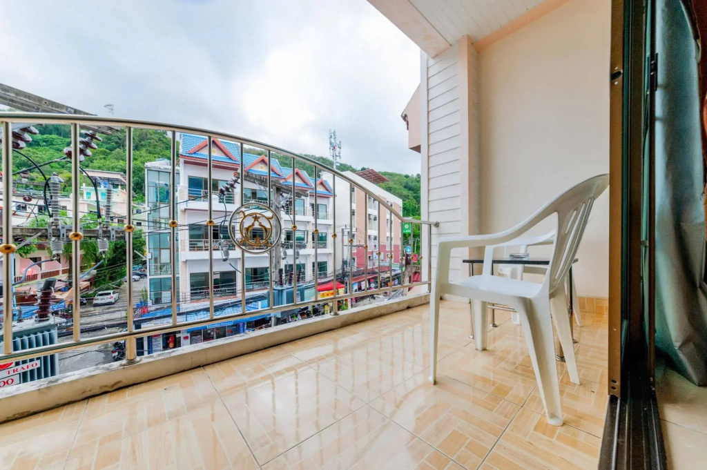 Bella Tropicana Hotel & Guesthouse