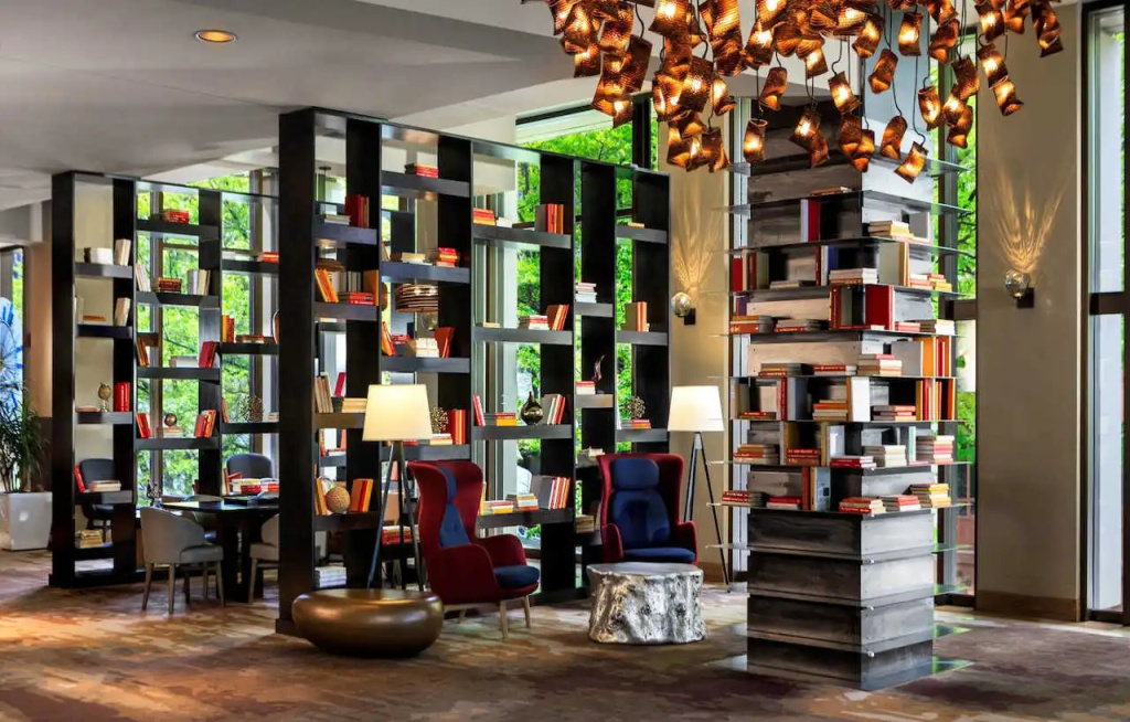 Renaissance Seattle Hotel
