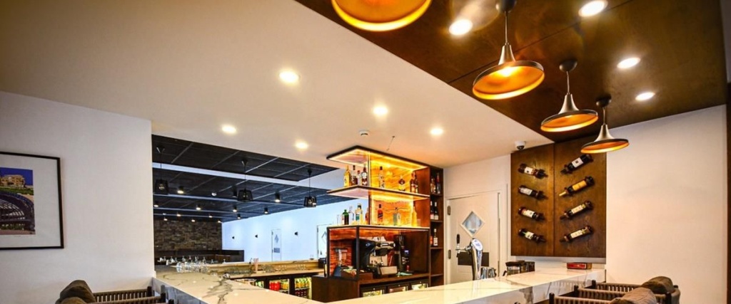 Food & Beverage