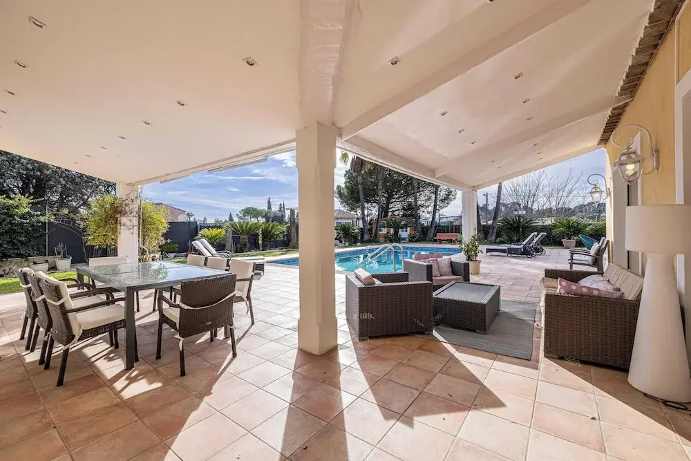 Luxurious Private 6-bed Villa With Pool Mougins
