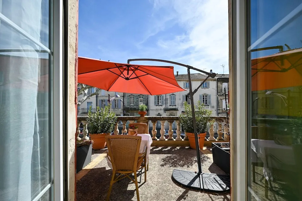 Premium Double room (full double bed)