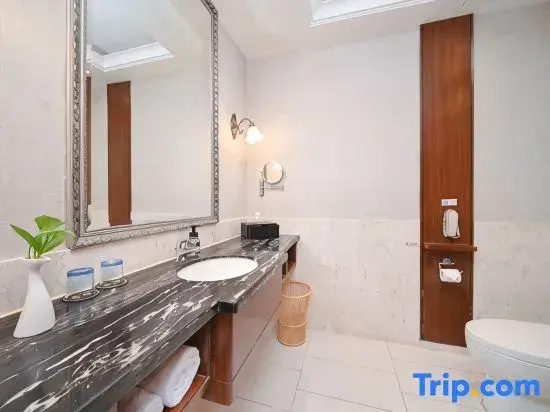 Gloria Plaza Hotel Qingdao - Chambres