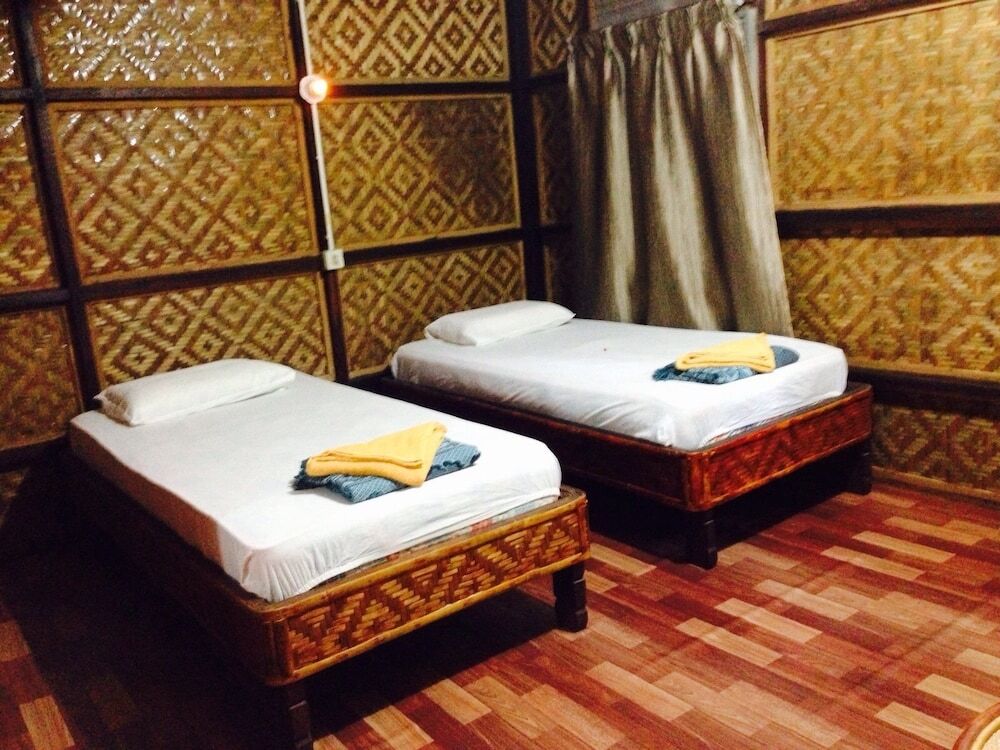 Nusa Holiday Village