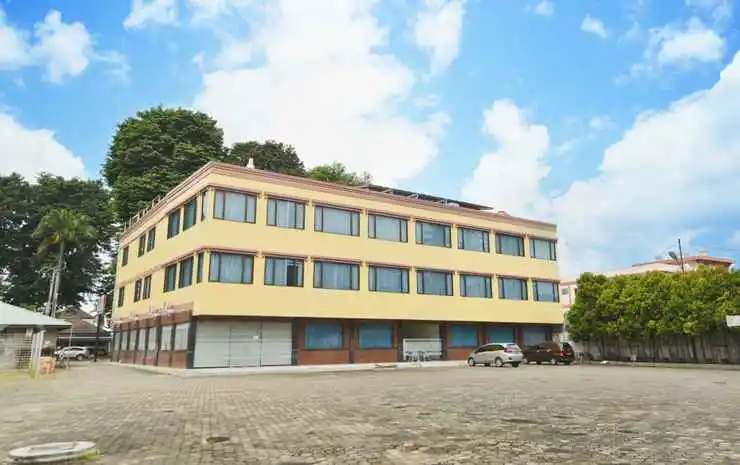 Hotel Ratu Residence