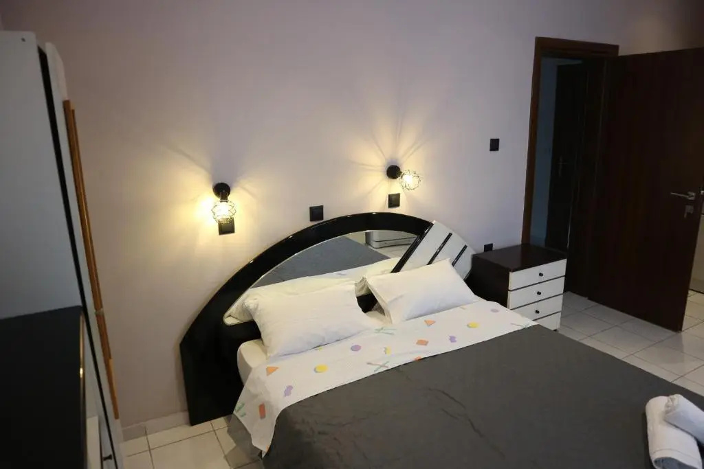 Standard Double room with balcony and with mountain view (full double bed)