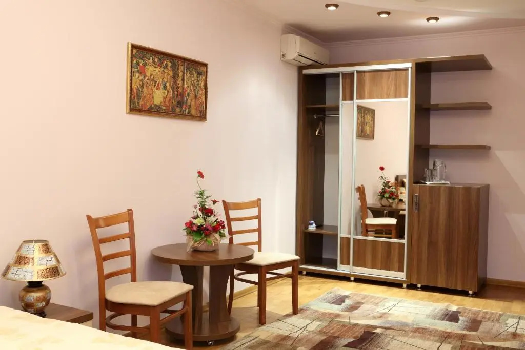 Hotel BACHUS - Chambres