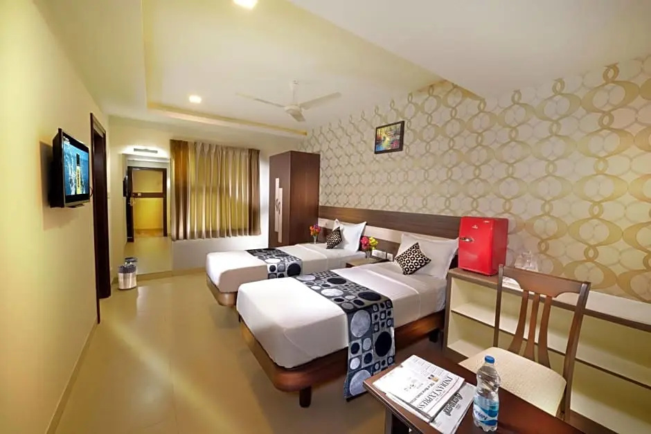 Deluxe Double room (full double bed)