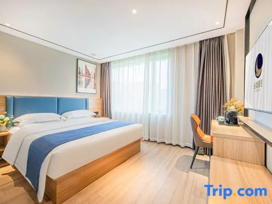 Deluxe Double room (full double bed)