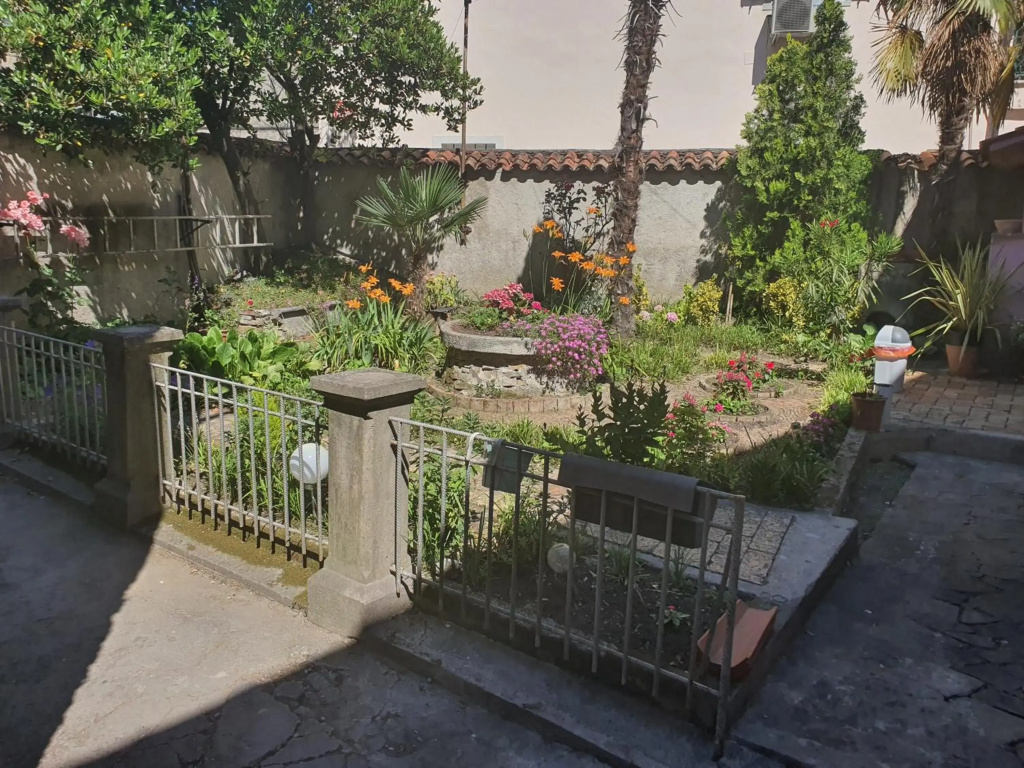 Secret Garden Apartment