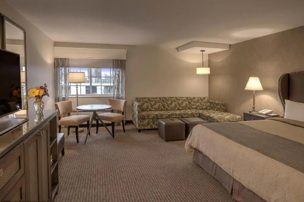 Best Western Plus The Normandy Inn & Suites - Chambres