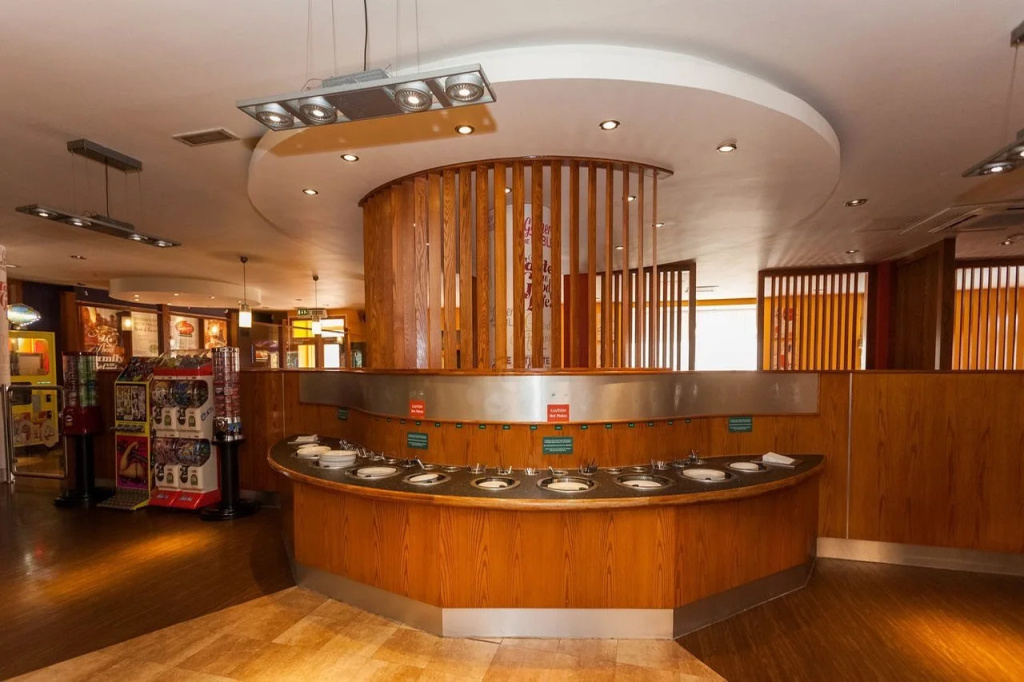 Food & Beverage