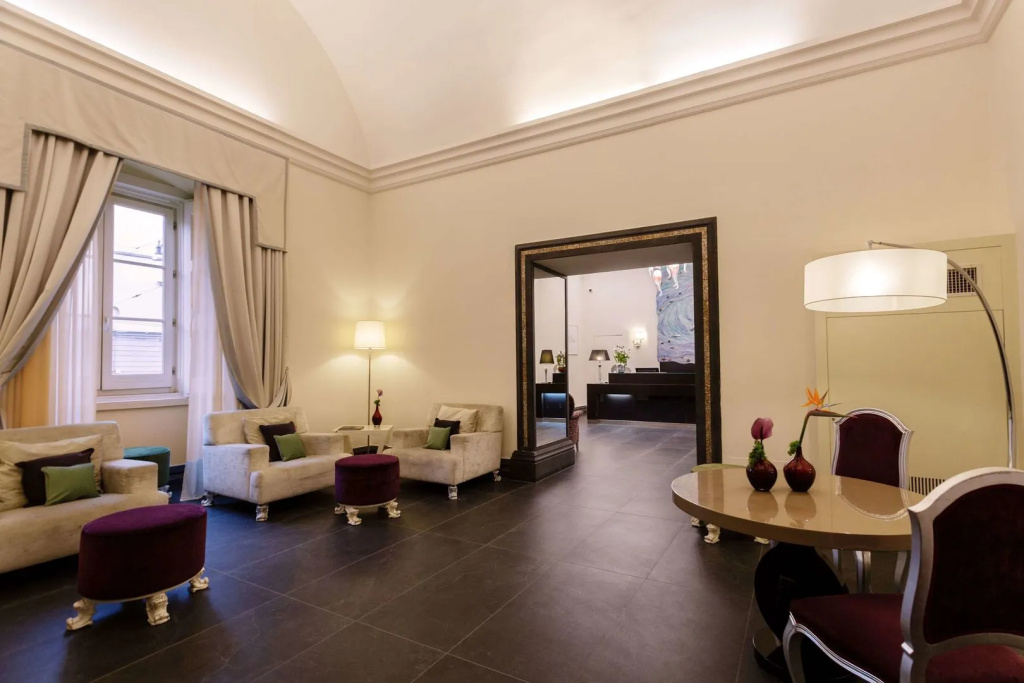 Palazzo Caracciolo Naples - Général