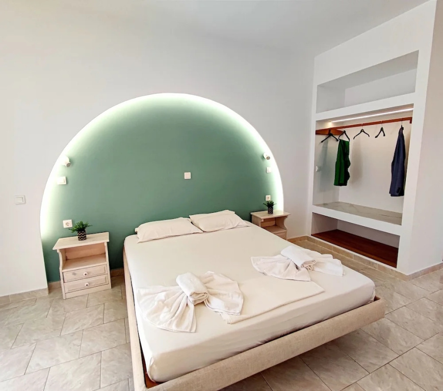 Deluxe Suite with balcony