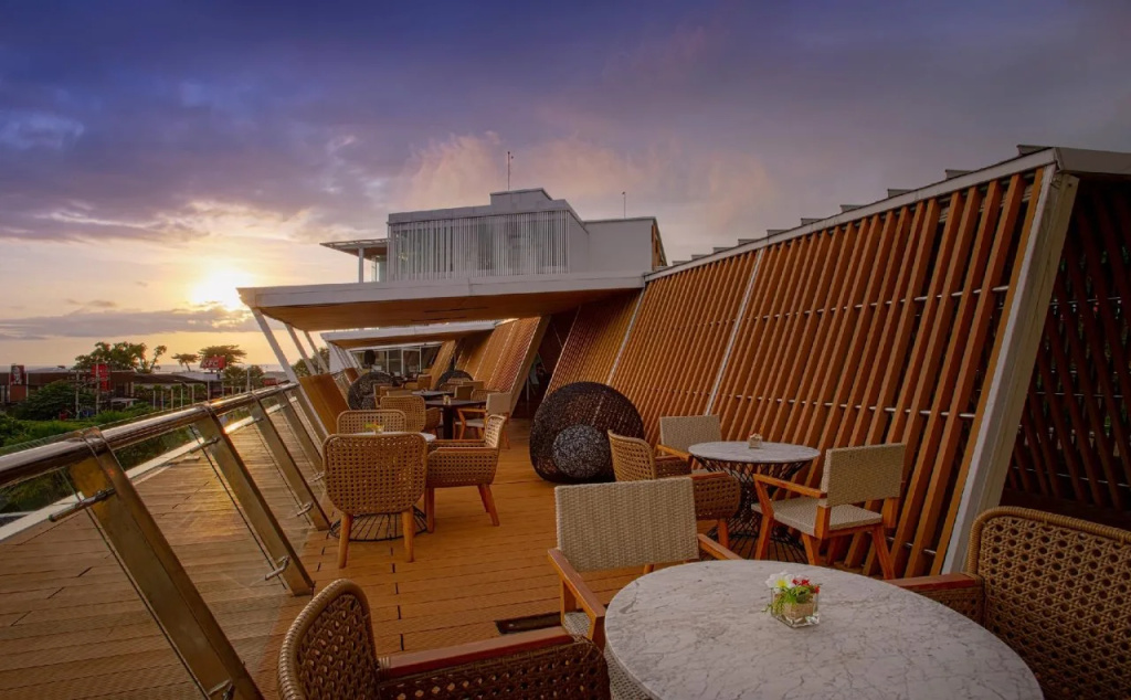 Balcony & Terrace