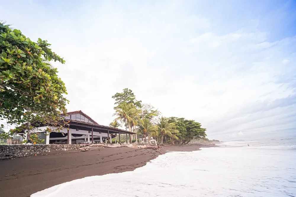 Beach & Waterfront