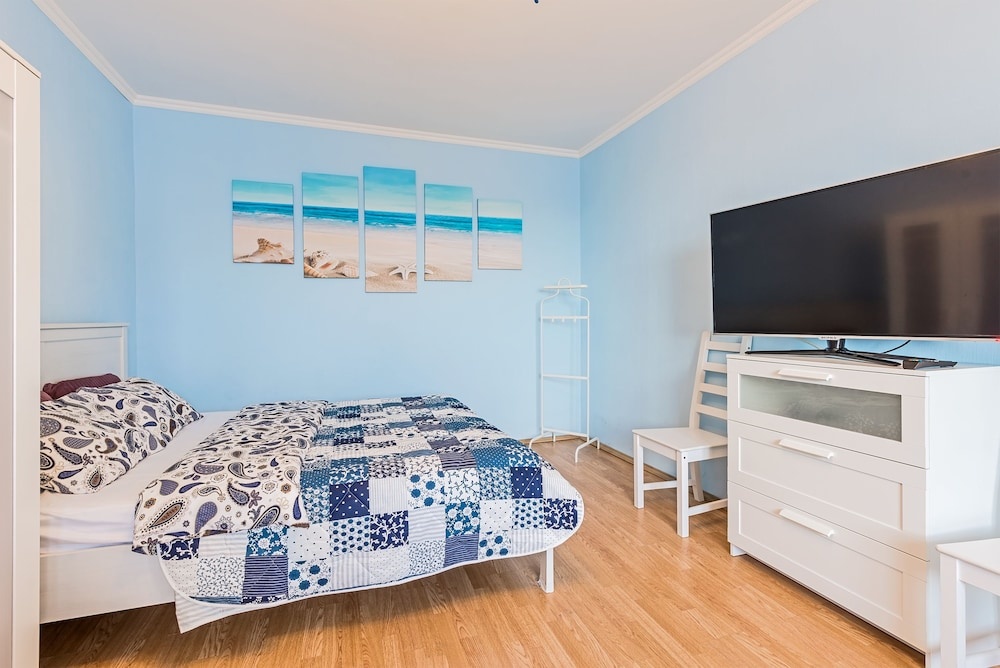 InRoomSPb — 5