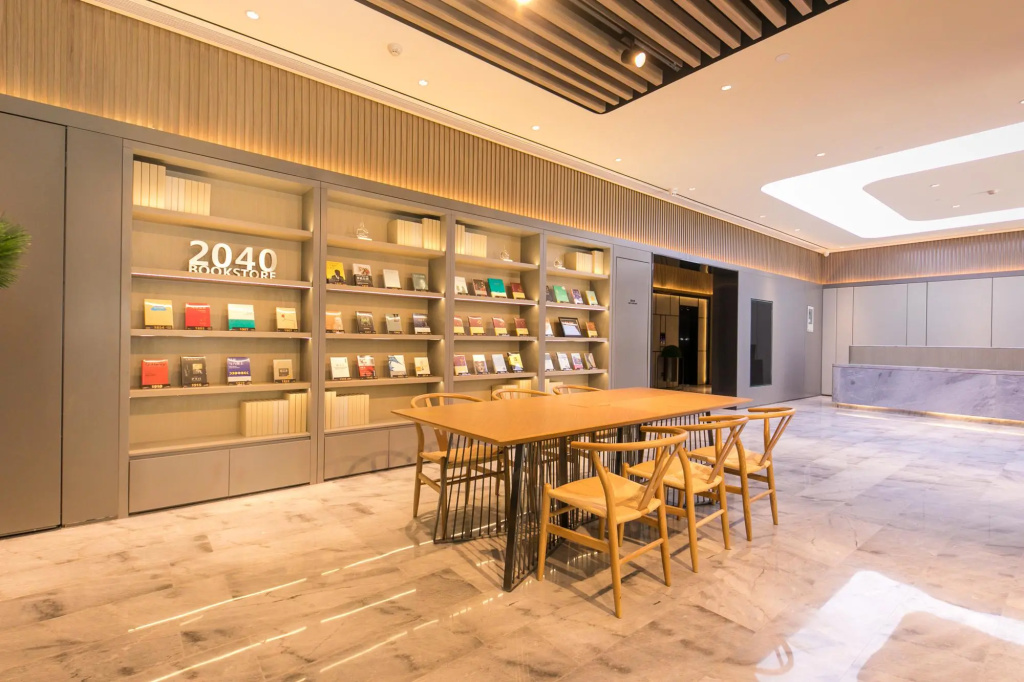 Lobby & Reception