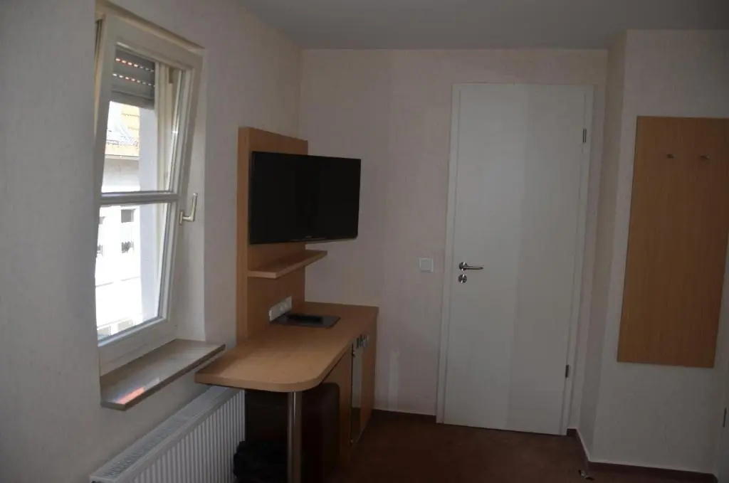 Comfort room