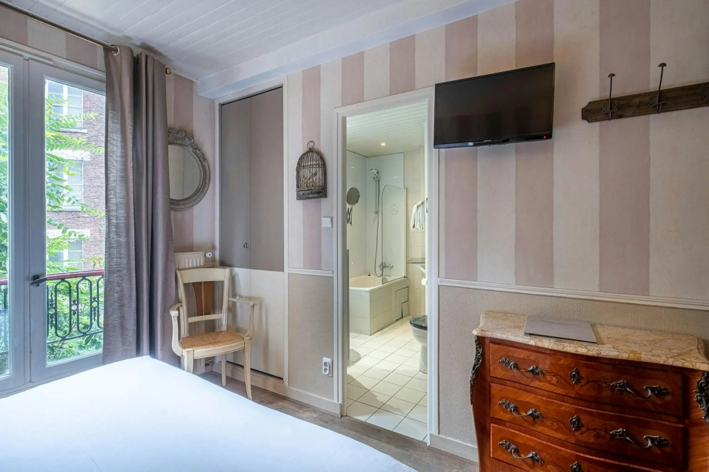 Отель Hotel de l'Avre в Париже