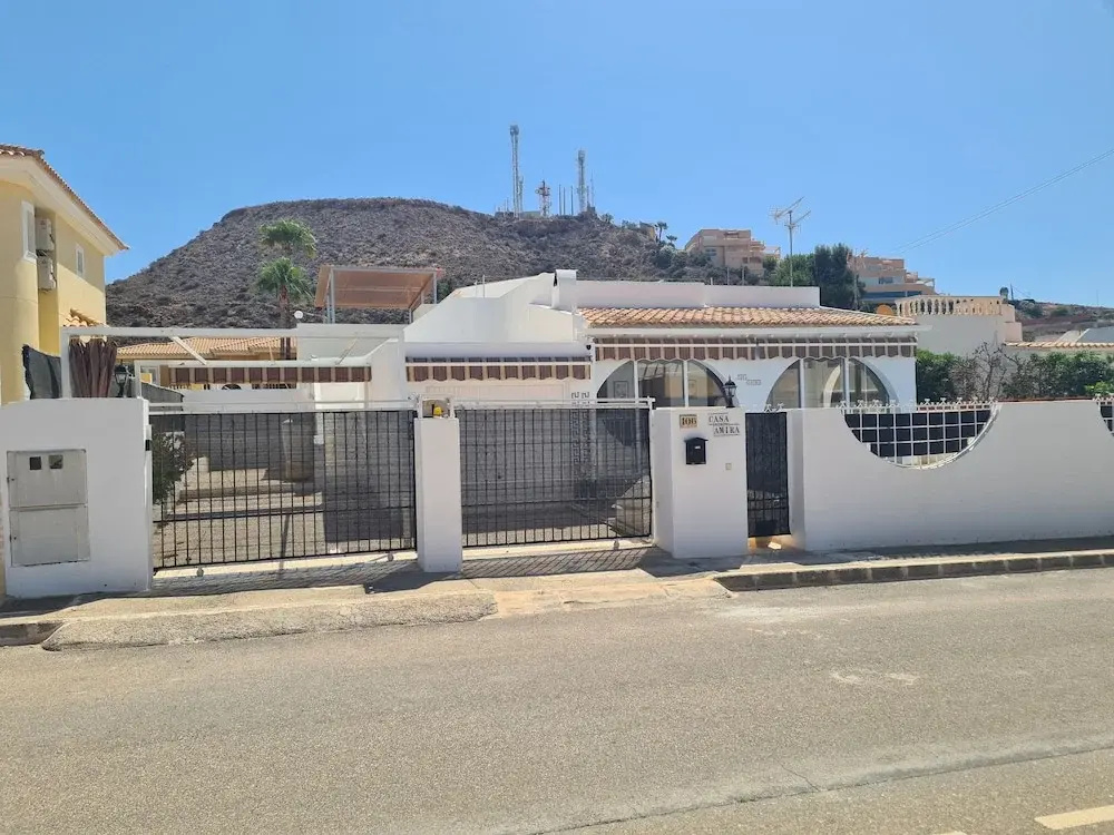 Casa Amira a Modern House With Pool