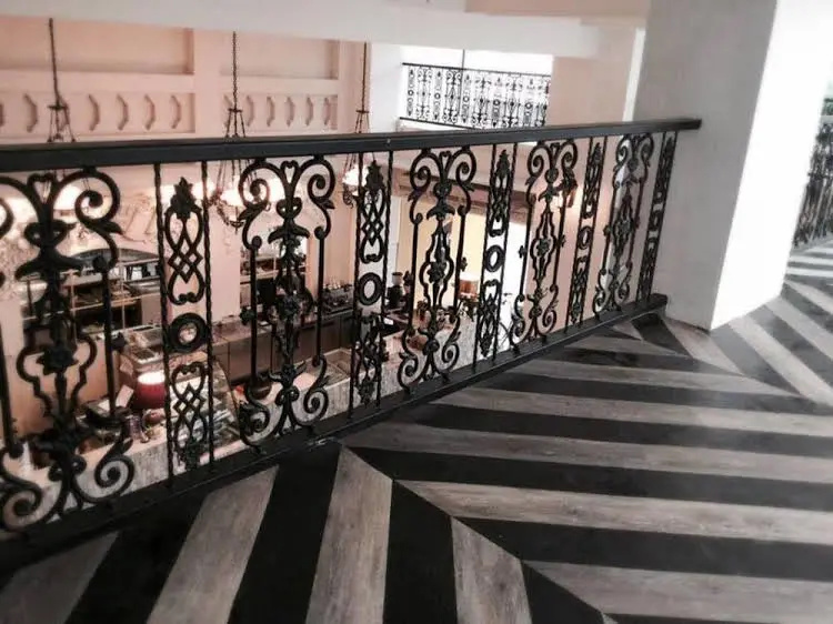 Balcony & Terrace