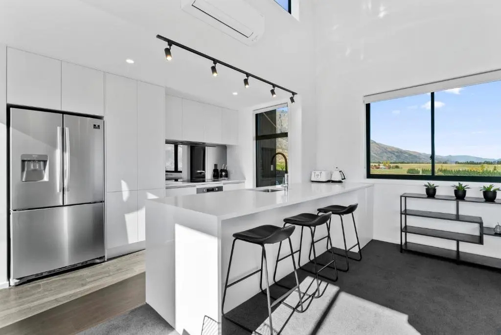 A Remarkable Stay - Jack's Point Holiday Home