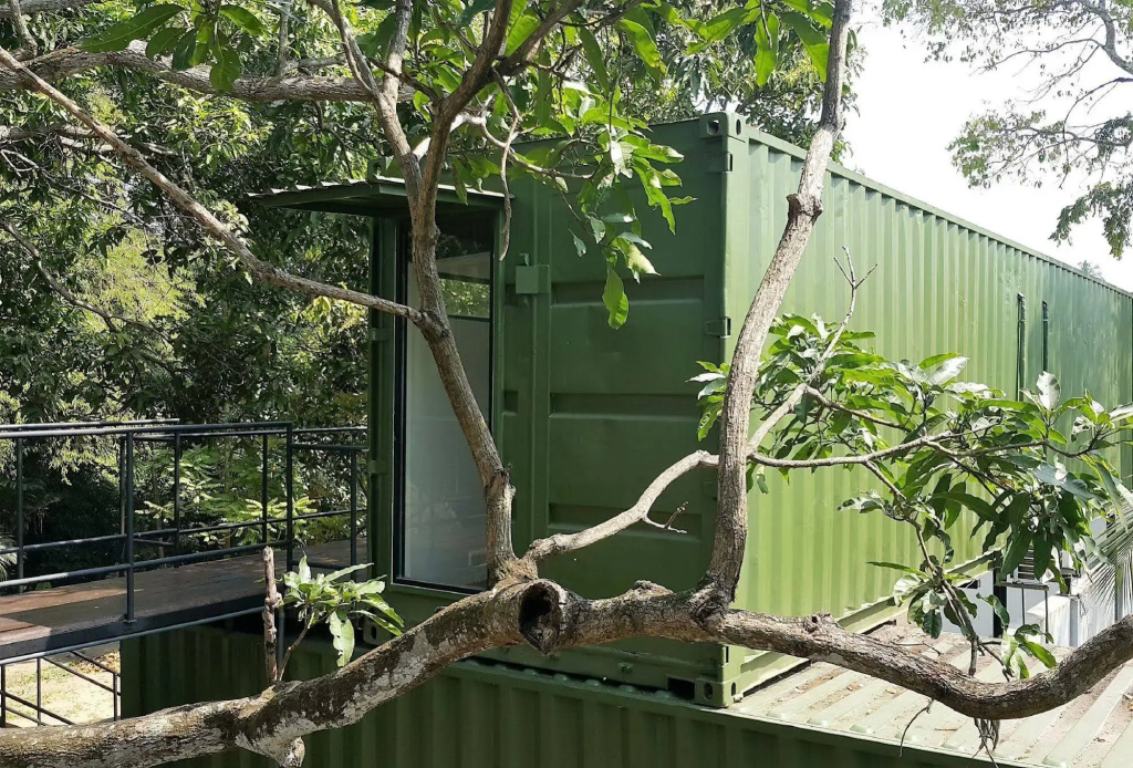 Hangover Hostels Seeduwa