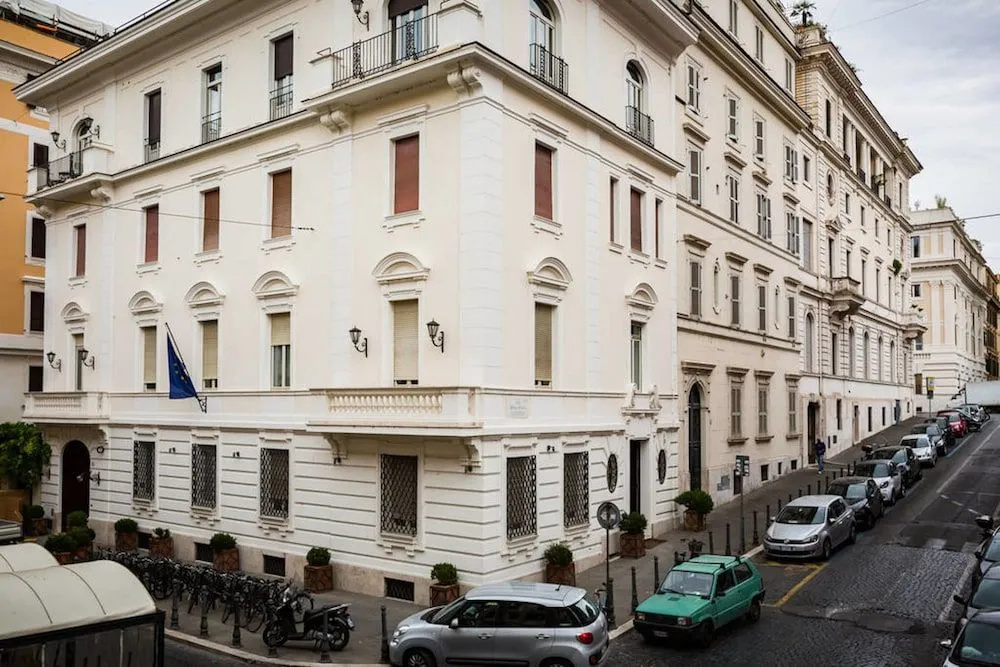 Piazza del Popolo Suite