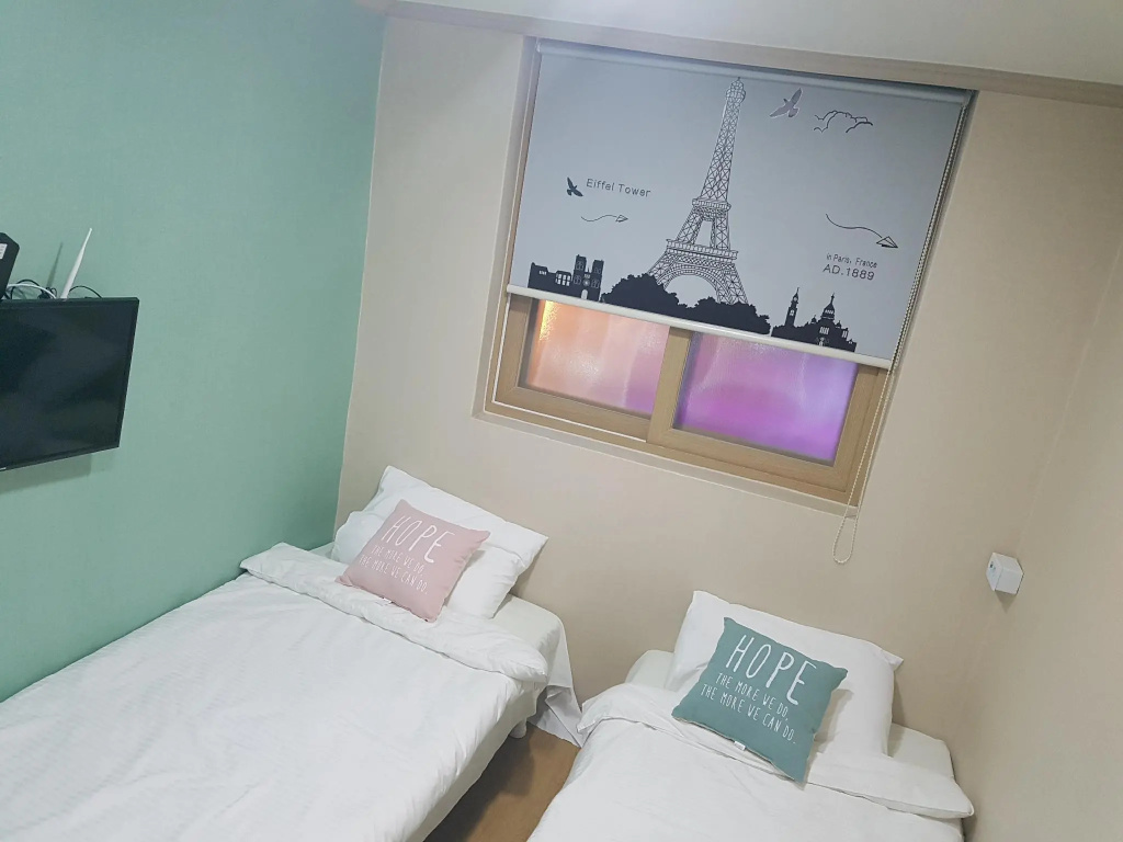 Standard Double room (twin beds)