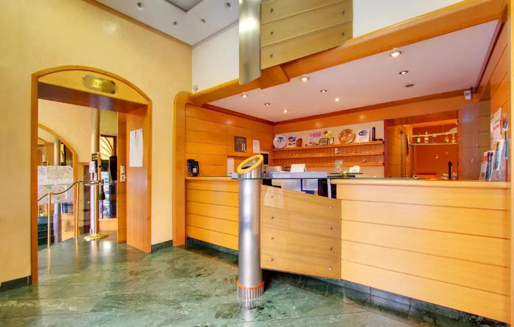 Hotel photo 2