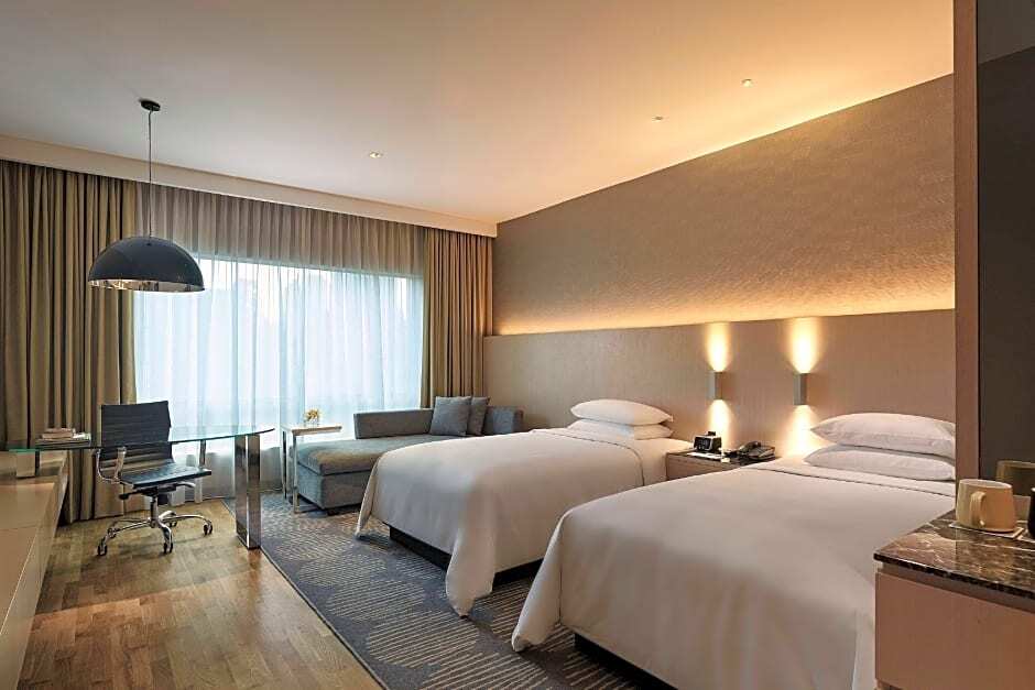 Renaissance Kuala Lumpur Hotel